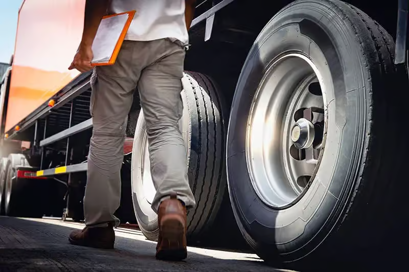 Fleet Safety Managers Should Train and Supervise Image