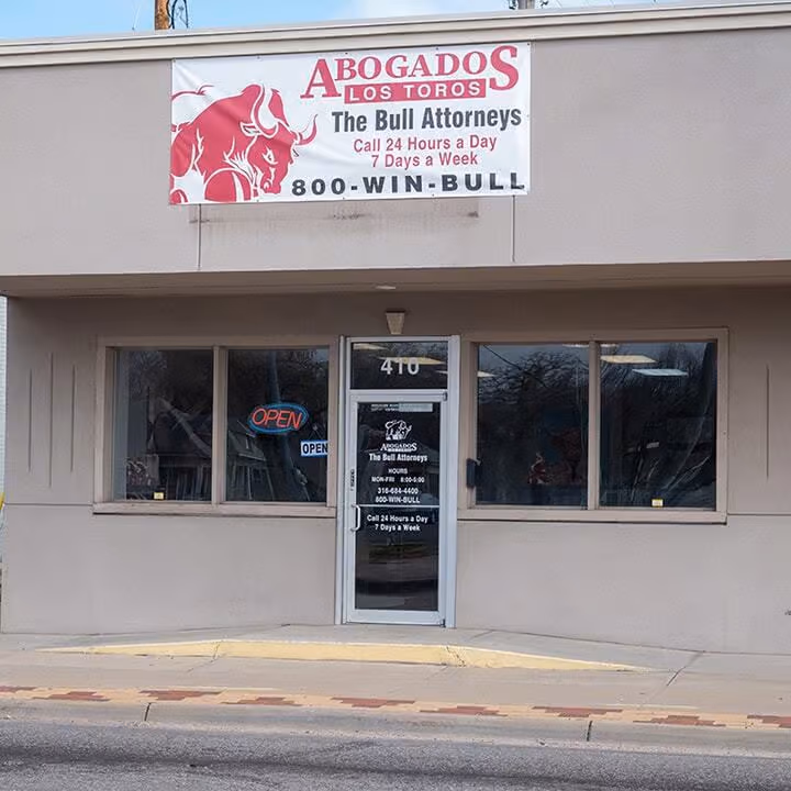 Los abogados de accidentes automovilísticos de Wichita agregan oficina, imagen de 2023